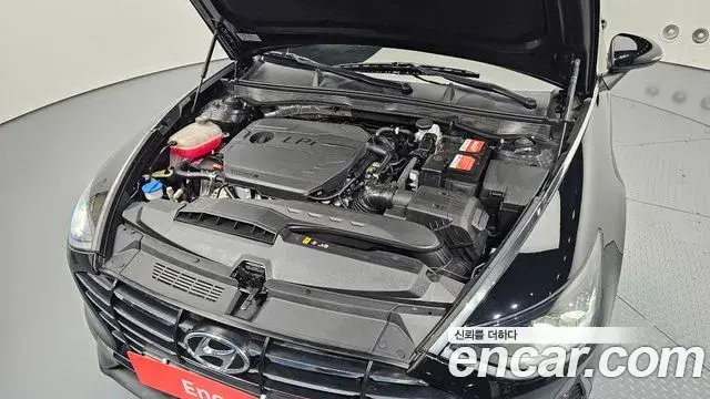Hyundai Sonata 2022 — Фото 6/20