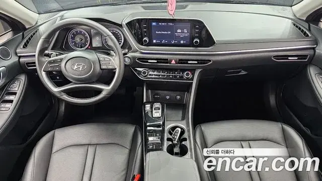 Hyundai Sonata 2022 — Фото 7/20