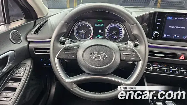 Hyundai Sonata 2022 — Фото 13/20