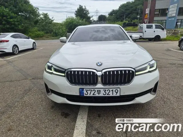 BMW 5 Series 2020 — Şəkil 2/20