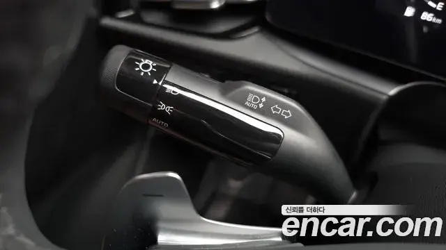 Kia Niro 2025 — Şəkil 10/31