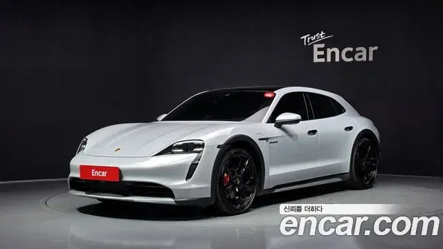 Porsche Taycan 2022 — Photo 7/32