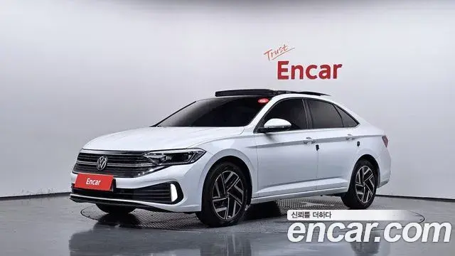 Volkswagen Jetta 2023 — ფოტო 27/35