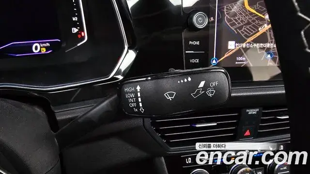 Volkswagen Jetta 2023 — ფოტო 30/35
