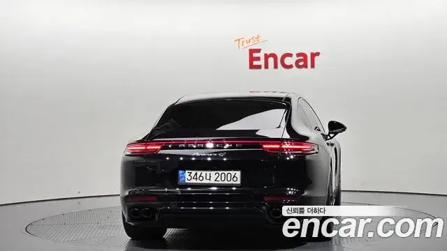 Porsche Panamera 2018 — Photo 3/20