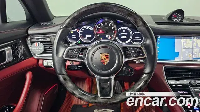 Porsche Panamera 2018 — Photo 13/20