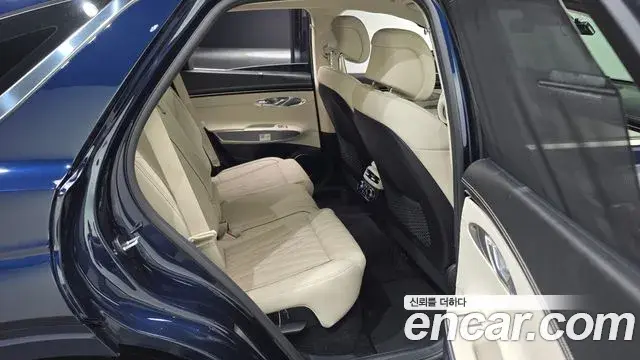 Genesis GV70 2022 — Photo 11/20