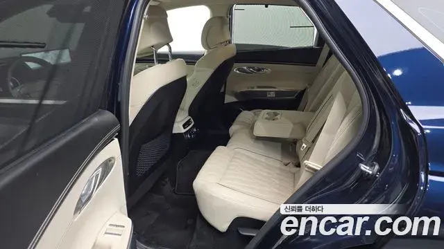 Genesis GV70 2022 — Photo 12/20