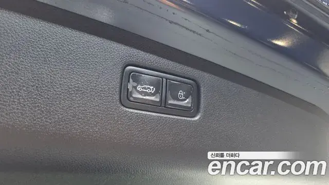 Genesis GV70 2022 — Photo 16/20