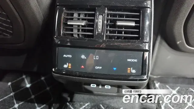 Renault Samsung Grand Koleos 2025 — Photo 10/20