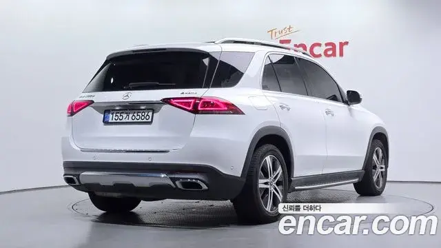 Mercedes-Benz GLE-Class 2020 — Фото 2/20