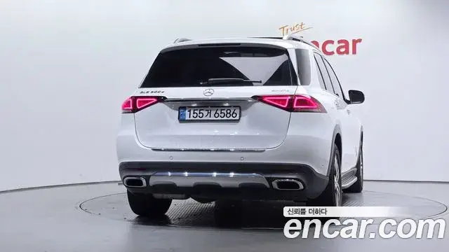 Mercedes-Benz GLE-Class 2020 — Фото 4/20