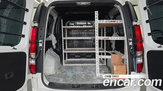 Hyundai Staria 2023 — Photo 20/20