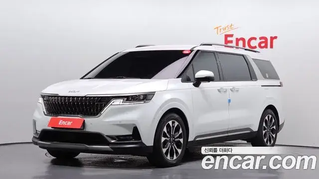 Kia Carnival 2022 — Фото 1/20
