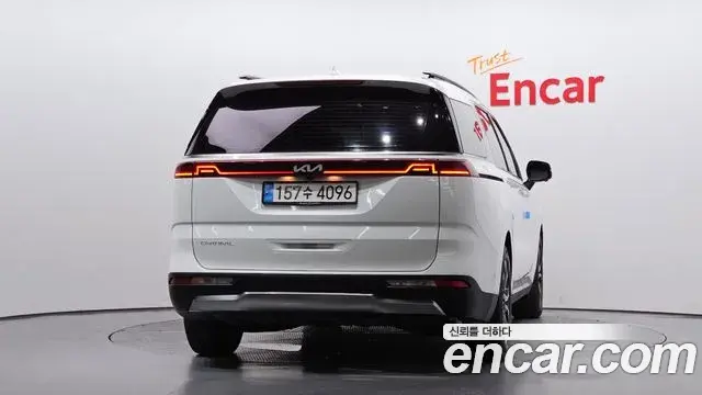 Kia Carnival 2022 — Фото 4/20