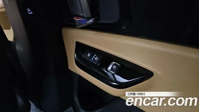 Kia Carnival 2022 — Фото 15/20