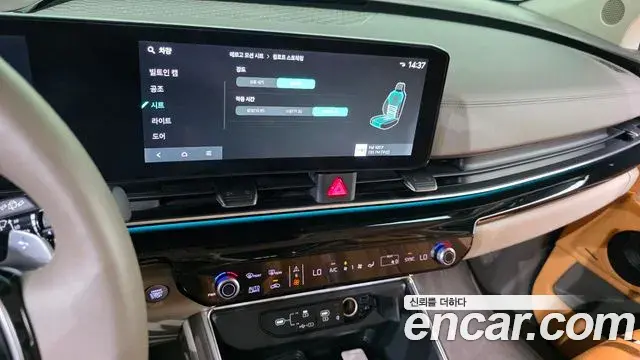 Kia Carnival 2024 — Фото 15/20