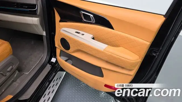 Kia Carnival 2024 — Şəkil 33/44