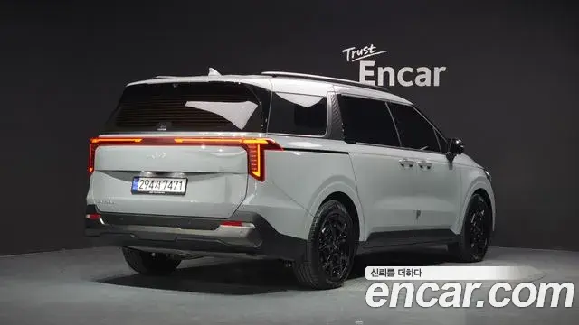 Kia Carnival 2025 — Фото 2/20