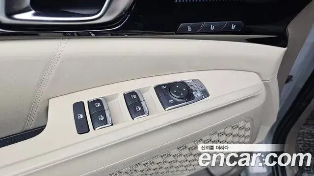 Kia Carnival 2025 — Şəkil 3/32