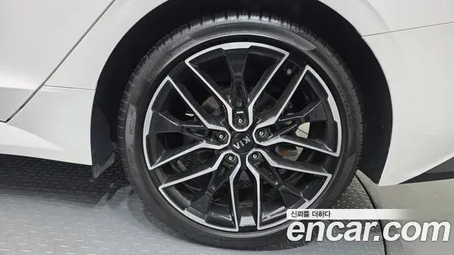 Kia K5 2021 — Photo 12/30