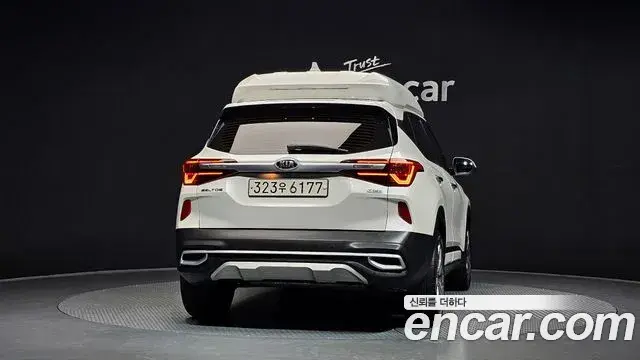 Kia Seltos 2020 — Фото 3/20