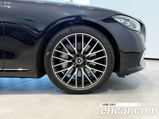 Mercedes-Benz S-Class 2022 — Фото 4/20