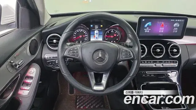 Mercedes-Benz C-Class 2018 — Фото 15/20