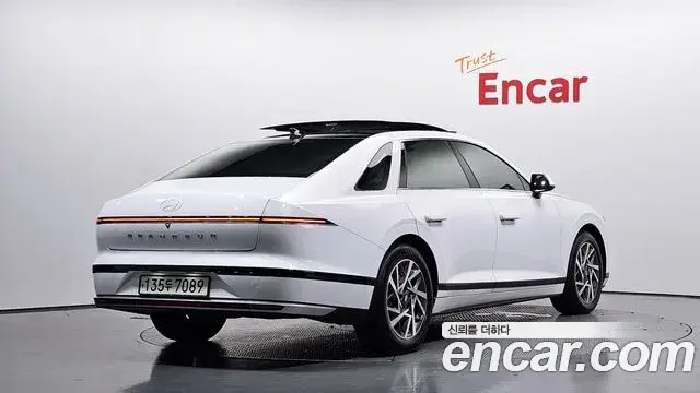 Hyundai Grandeur 2023 — Фото 2/20