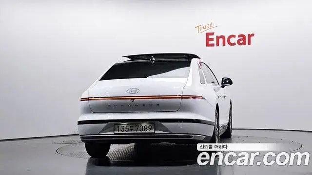 Hyundai Grandeur 2023 — Фото 4/20