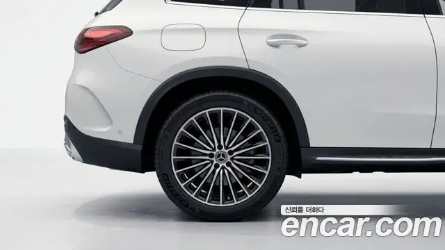 Mercedes-Benz GLC-Class 2025 — Фото 4/11