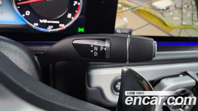 Mercedes-Benz G-Class 2023 — Photo 1/33