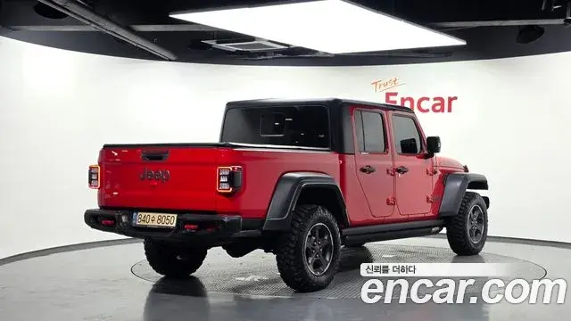 Jeep Gladiator 2021 — Фото 2/20