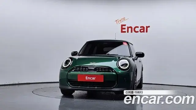 Mini Cooper C 2025 — Photo 3/20