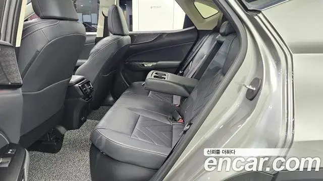 Lexus NX350h 2025 — Şəkil 29/34