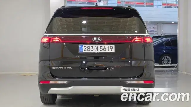 Kia Carnival 2021 — Photo 4/20