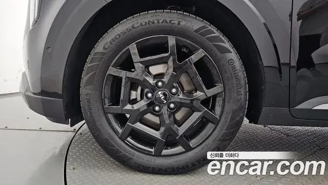 Kia Carnival 2024 — ფოტო 9/39
