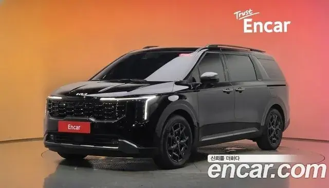 Kia Carnival 2024 — ფოტო 19/39