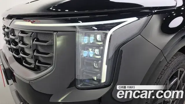 Kia Carnival 2024 — ფოტო 36/39