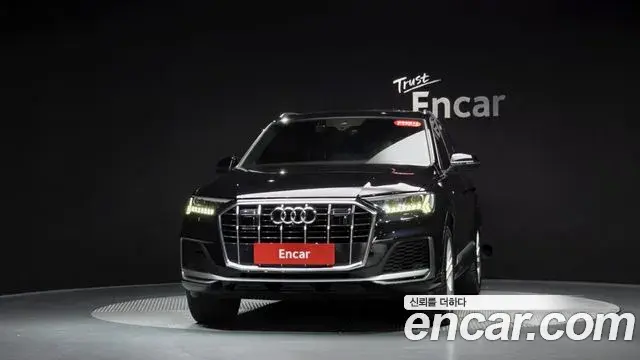 Audi Q7 2021 — Фото 3/20