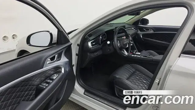 Genesis G70 2024 — Şəkil 19/37