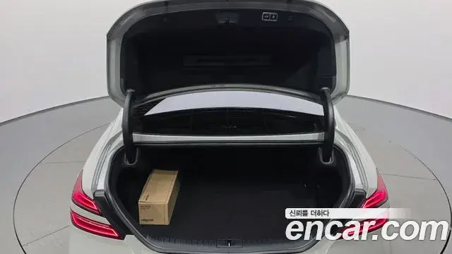 Genesis G70 2024 — Şəkil 23/37