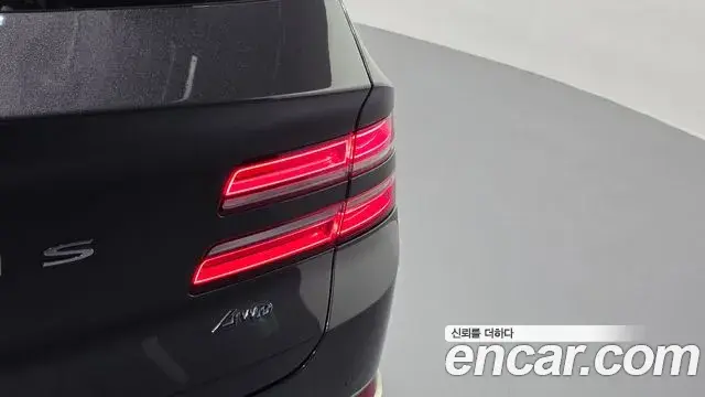 Genesis GV80 2021 — ფოტო 8/35