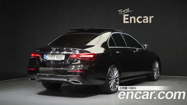 Mercedes-Benz E-Class 2021 — Фото 2/20