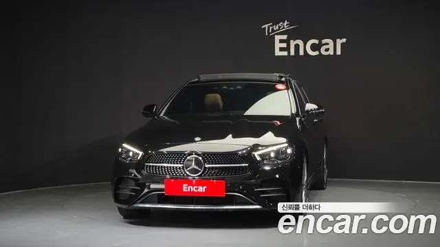 Mercedes-Benz E-Class 2021 — Фото 3/20