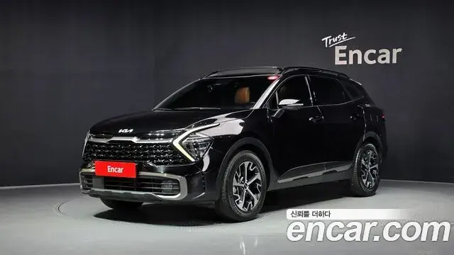 Kia Sportage 2022 — Фото 1/20