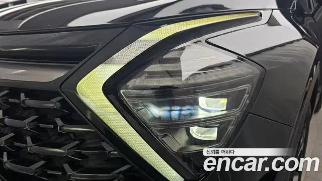 Kia Sportage 2022 — Şəkil 28/32