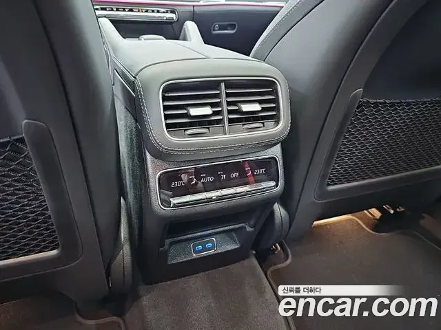 Mercedes-Benz GLE-Class 2025 — Фото 13/19