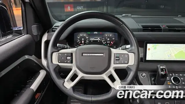 Land Rover Defender 2021 — Фото 13/20