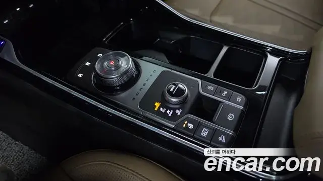 Kia Sorento 2024 — Photo 9/20